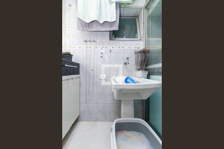 Apartamento à venda com 83m², 3 quartos e 1 vagaÁrea de Serviço