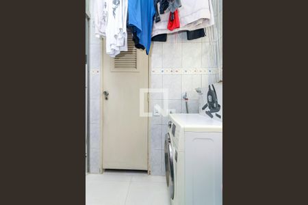 Apartamento à venda com 83m², 3 quartos e 1 vagaÁrea de Serviço