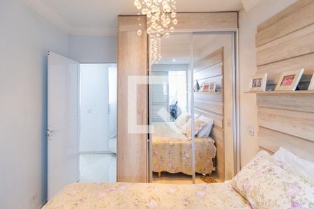 Casa à venda com 150m², 3 quartos e 2 vagas Casa à venda com 150m², 3 quartos e 2 vagasSuíte