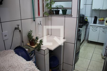 Casa à venda com 60m², 2 quartos e 1 vagaÁrea de Serviço