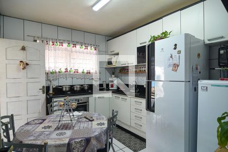 Casa à venda com 200m², 4 quartos e 3 vagasCozinha