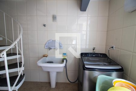 Casa à venda com 179m², 3 quartos e 2 vagasÁrea de Serviço