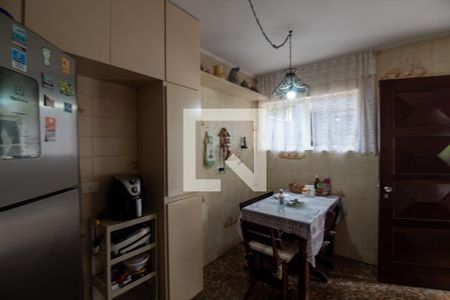 Casa à venda com 179m², 3 quartos e 2 vagasCozinha