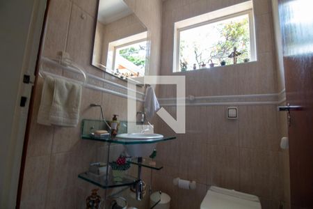 Casa à venda com 179m², 3 quartos e 2 vagasBanheiro Social 2