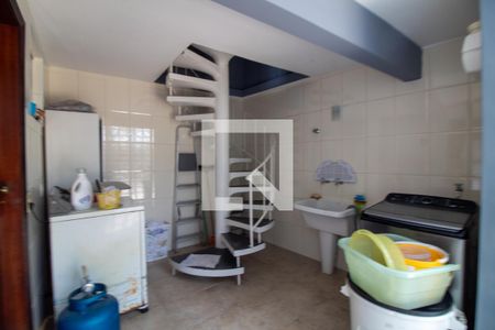 Casa à venda com 179m², 3 quartos e 2 vagasÁrea de Serviço