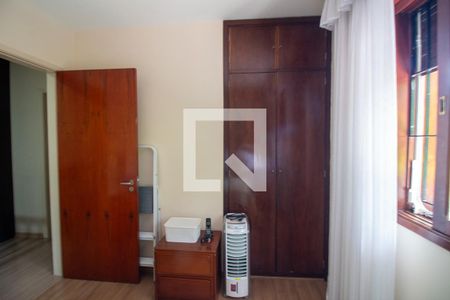 Casa à venda com 179m², 3 quartos e 2 vagasQuarto 2