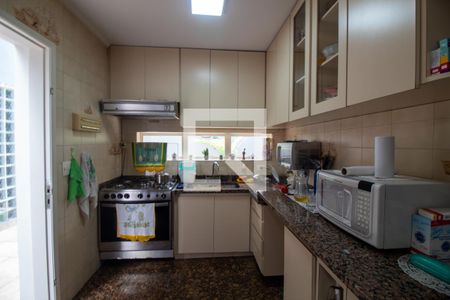 Casa à venda com 179m², 3 quartos e 2 vagasCopa / Cozinha