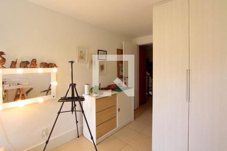 Casa à venda com 250m², 5 quartos e 2 vagasQuarto 2 suíte