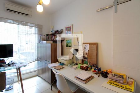 Casa à venda com 250m², 5 quartos e 2 vagasQuarto 4