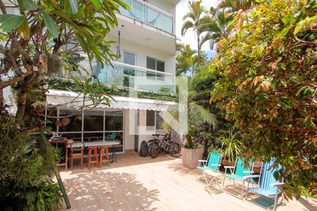 Casa à venda com 250m², 5 quartos e 2 vagasQuinta da frente