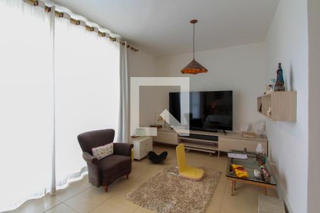 Casa à venda com 250m², 5 quartos e 2 vagasQuarto 5 suíte