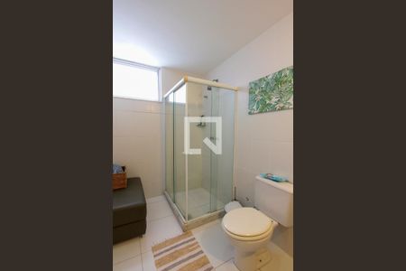 Casa à venda com 250m², 5 quartos e 2 vagasBanheiro Quarto 2 suíte