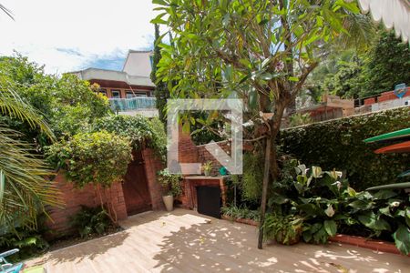 Casa à venda com 250m², 5 quartos e 2 vagasQuinta da frente