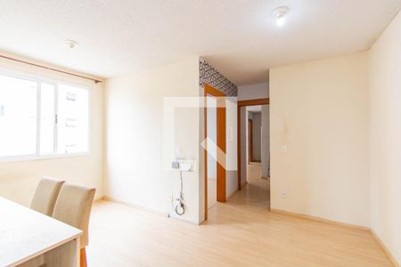 Sala de apartamento à venda com 2 quartos, 50m² em Olaria, Canoas