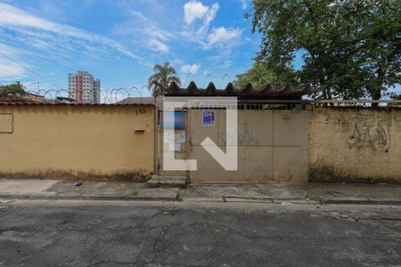 Casa para alugar com 534m², 2 quartos e 1 vagaFachada + plaquinha