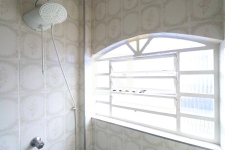 Casa para alugar com 50m², 1 quarto e 2 vagasBanheiro