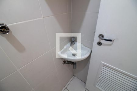 Apartamento à venda com 123m², 3 quartos e 1 vaga Apartamento à venda com 123m², 3 quartos e 1 vagaBanheiro de serviço