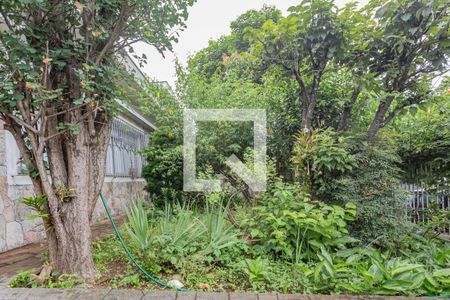 Casa à venda com 300m², 3 quartos e 4 vagas Casa à venda com 300m², 3 quartos e 4 vagasJardim