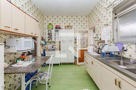 Casa à venda com 300m², 3 quartos e 4 vagas Casa à venda com 300m², 3 quartos e 4 vagasCozinha