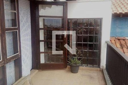 Casa à venda com 241m², 5 quartos e 2 vagas