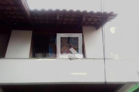 Casa à venda com 241m², 5 quartos e 2 vagas