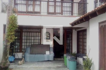 Casa à venda com 241m², 5 quartos e 2 vagas