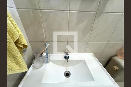 Casa à venda com 103m², 2 quartos e 2 vagasBanheiro 