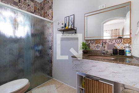 Casa à venda com 160m², 4 quartos e 4 vagasBanheiro da suíte