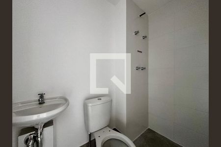 Apartamento à venda com 137m², 3 quartos e 2 vagas Apartamento à venda com 137m², 3 quartos e 2 vagasBanheiro de Serviço