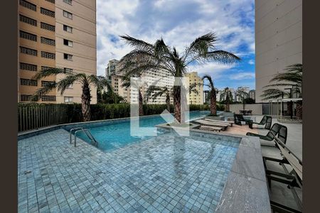 Apartamento à venda com 137m², 3 quartos e 2 vagas Apartamento à venda com 137m², 3 quartos e 2 vagasPiscina