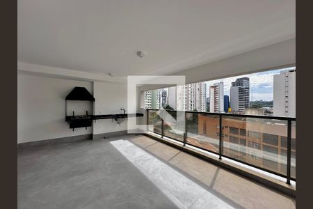 Apartamento à venda com 137m², 3 quartos e 2 vagas Apartamento à venda com 137m², 3 quartos e 2 vagasVaranda