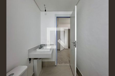 Apartamento à venda com 137m², 3 quartos e 2 vagas Apartamento à venda com 137m², 3 quartos e 2 vagasBanheiro Suíte 1