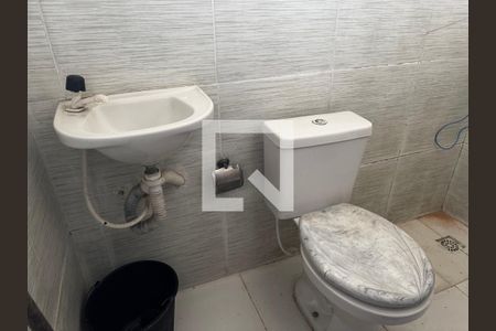 Apartamento para alugar com 60m², 2 quartos e sem vagaBanheiro 