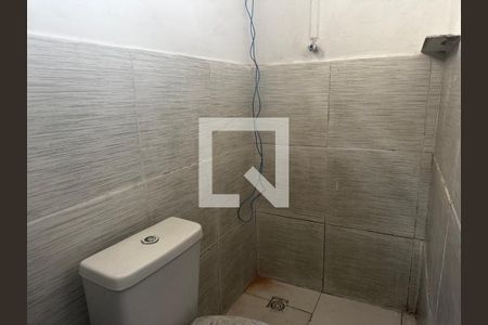 Apartamento para alugar com 60m², 2 quartos e sem vagaBanheiro 