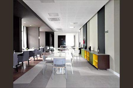 Apartamento à venda com 57m², 2 quartos e 1 vaga Apartamento à venda com 57m², 2 quartos e 1 vagaÁrea comum - Salão de festas