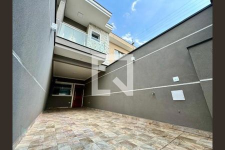 Casa à venda com 150m², 3 quartos e 2 vagasFoto 03