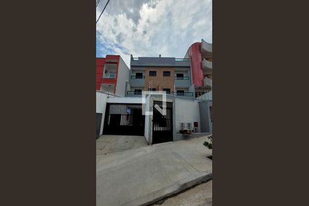 Apartamento à venda com 85m², 3 quartos e 2 vagas Apartamento à venda com 85m², 3 quartos e 2 vagasFachada