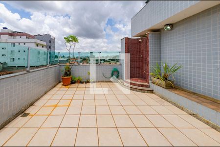 Apartamento à venda com 212m², 4 quartos e 2 vagasCobertura