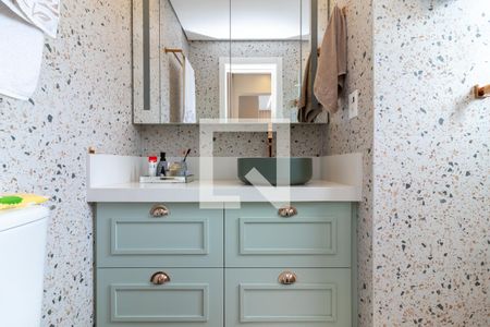 Apartamento à venda com 70m², 2 quartos e 2 vagasBanheiro da Suíte