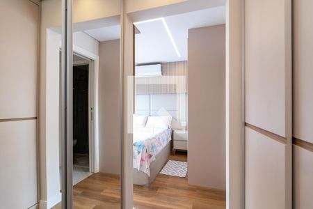 Apartamento à venda com 70m², 2 quartos e 2 vagasSuíte