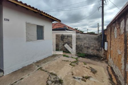 Casa à venda com 160m², 3 quartos e 2 vagasQuintal - Garagem
