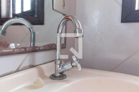 Casa à venda com 135m², 3 quartos e 2 vagasBanheiro - torneira