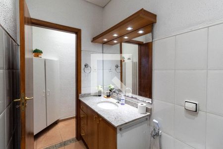 Casa à venda com 135m², 3 quartos e 2 vagasBanheiro 2