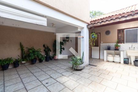 Casa à venda com 135m², 3 quartos e 2 vagasQuintal