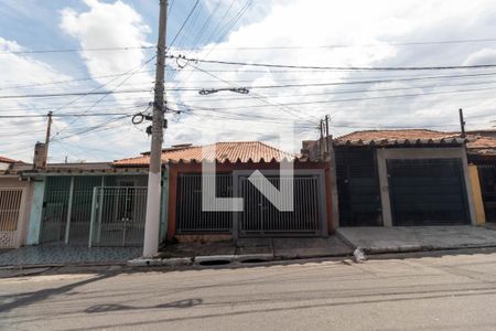 Casa à venda com 135m², 3 quartos e 2 vagasFachada