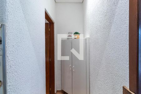 Casa à venda com 135m², 3 quartos e 2 vagasBanheiro Corredor