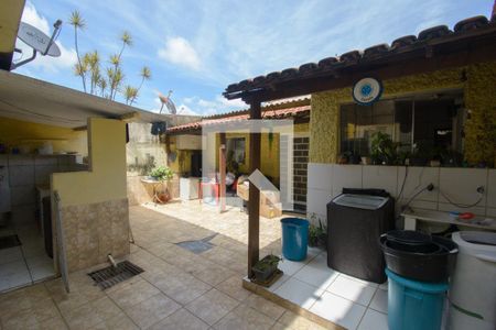 Casa à venda com 203m², 4 quartos e 2 vagasQuintal