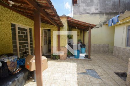 Casa à venda com 203m², 4 quartos e 2 vagasQuintal