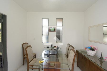 Casa à venda com 203m², 4 quartos e 2 vagasCozinha e Sala de Jantar