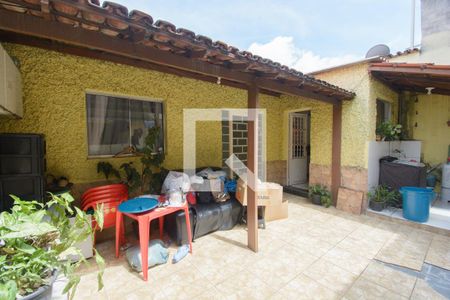 Casa à venda com 203m², 4 quartos e 2 vagasQuintal